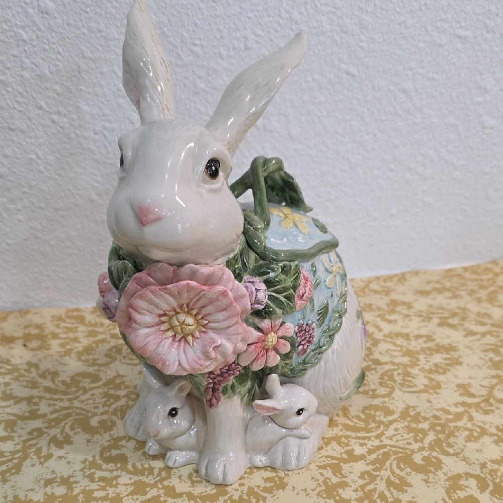 FITZ & FLOYD Fauna & Flora Cookie Jar